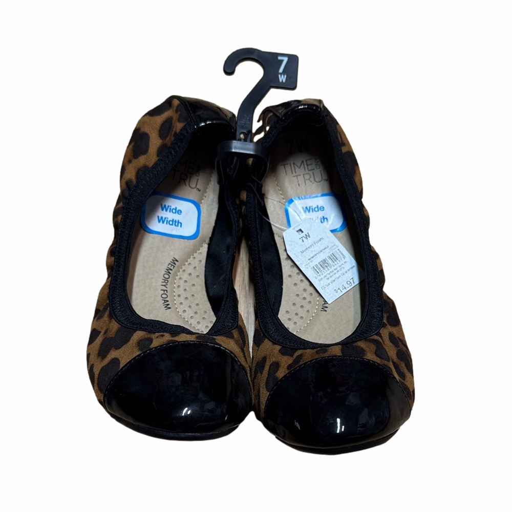 Time and Tru Leopard Print Ballet Flats Wide Width 7W NWT
